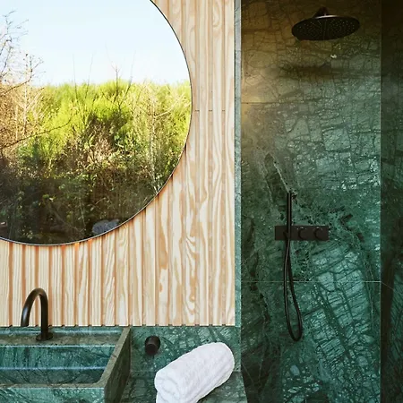 Holiday home Hutstuf - The Rac00n & Hottub